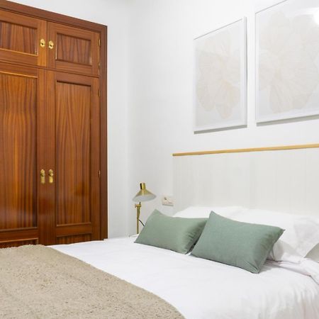 Tuga Dos Aceras 38 Malaga Appartement Buitenkant foto