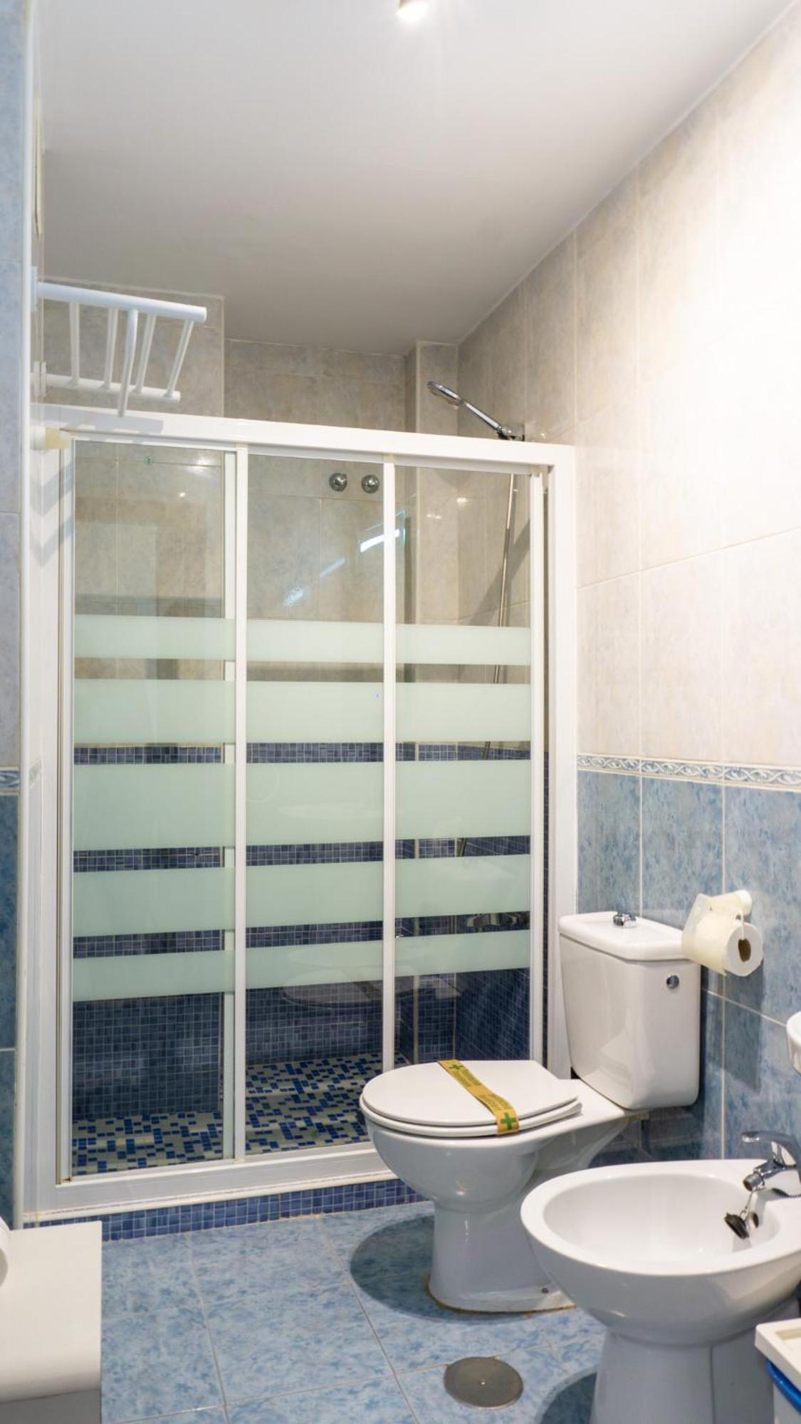 Tuga Dos Aceras 38 Malaga Appartement Buitenkant foto